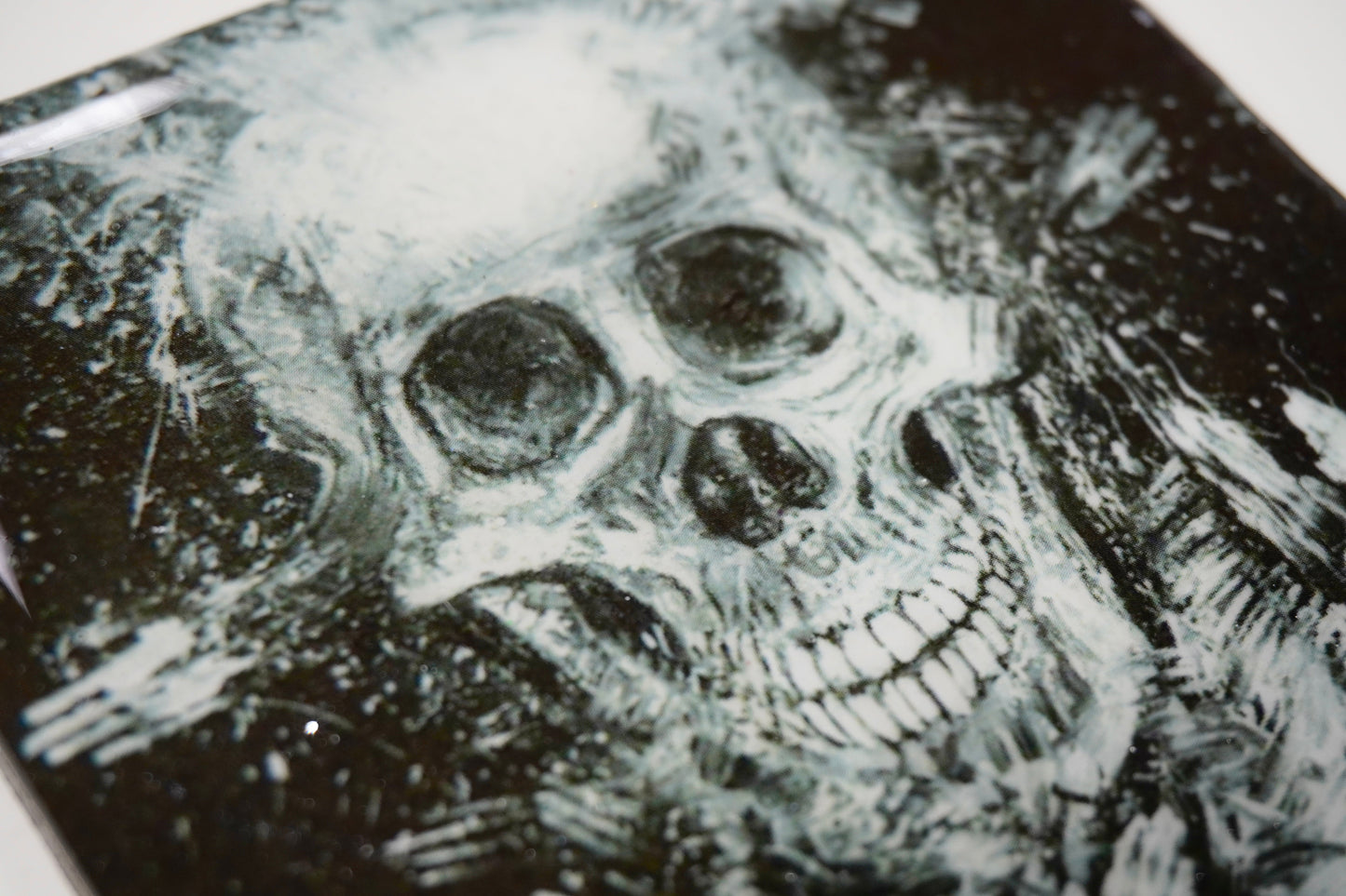 Skull Art Magnetic 12