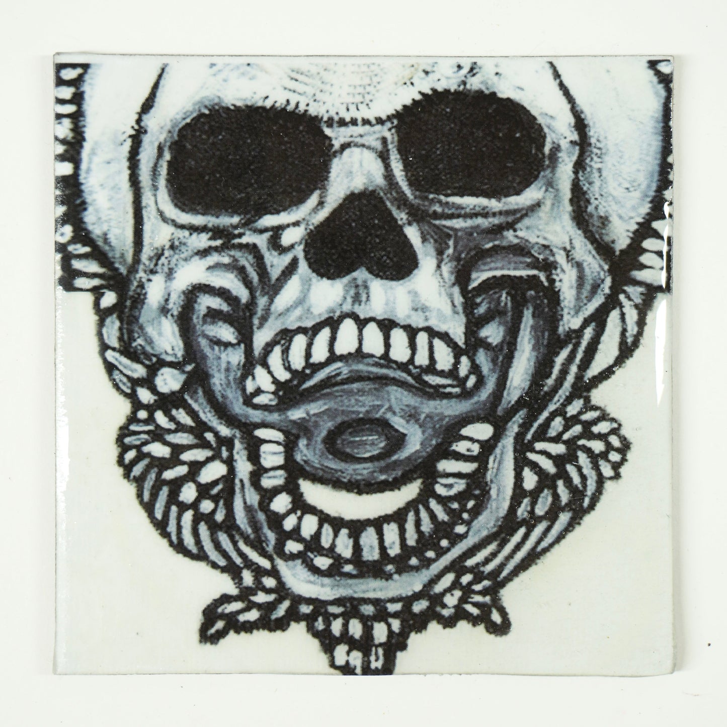 Skull Art Magnetic 08