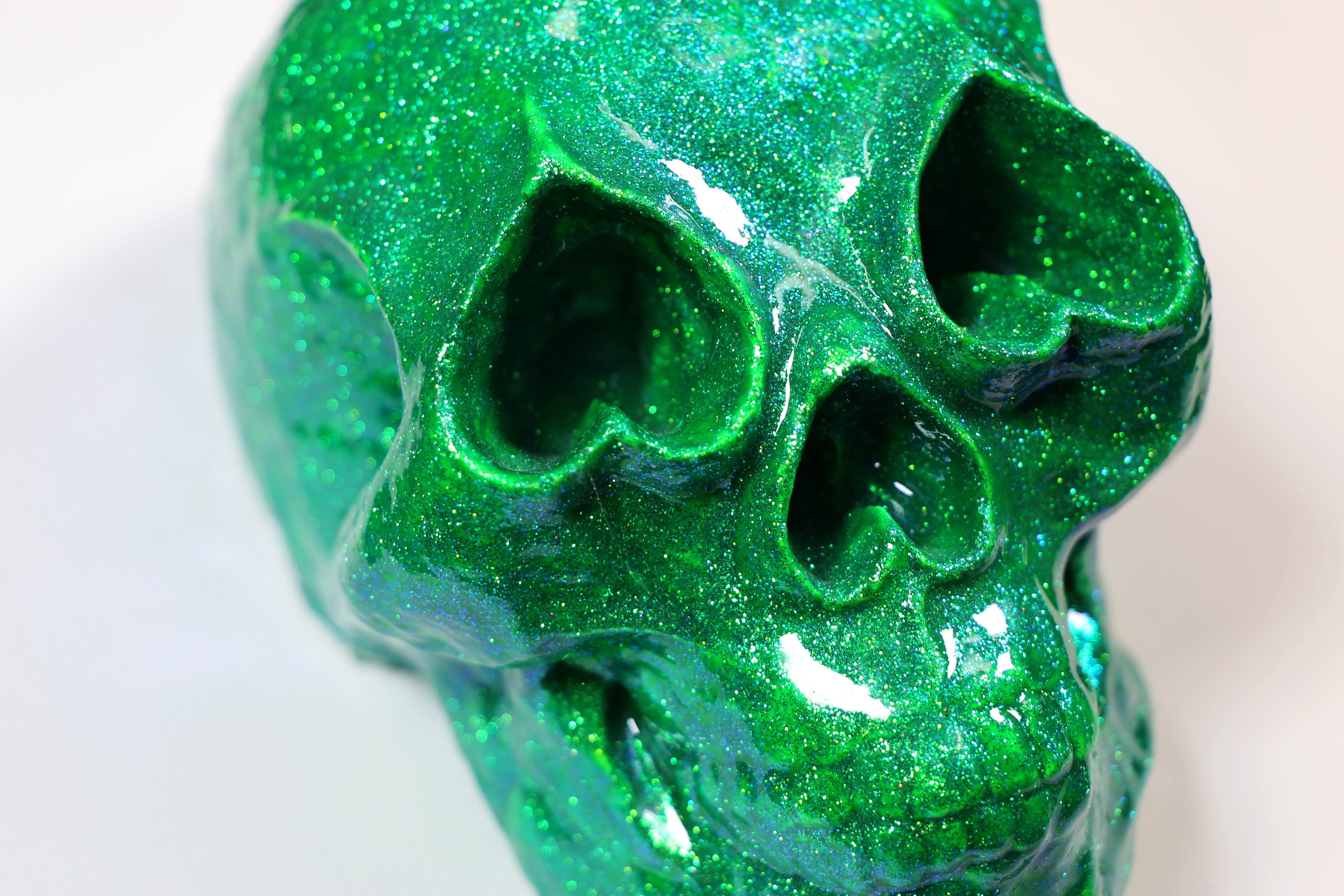 Love Skull Cast lll (2018) (Green Sparkle Resin)