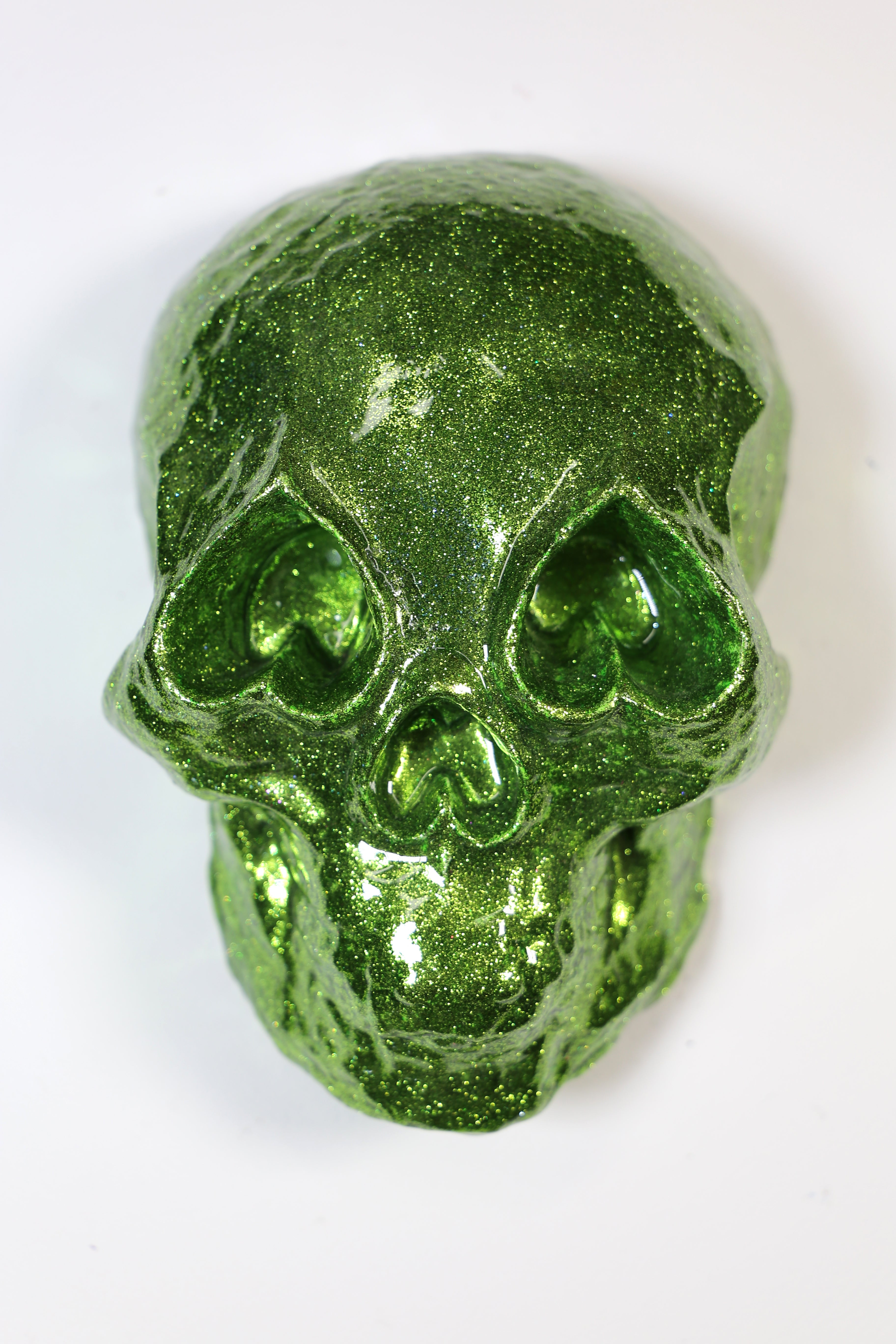 Love Skull Cast ll (2018) (Dark Green Sparkle Resin)